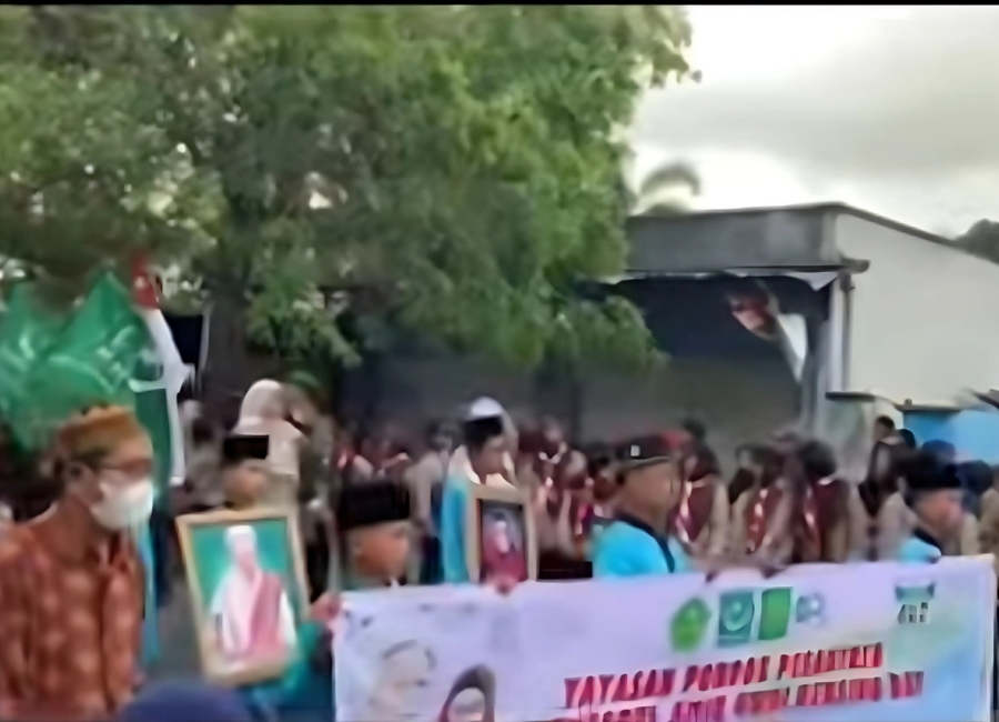 YPP MA NWDI Rensing Bat Ikut Meriahkan Pawai Ta’aruf HULTAH NWDI ke-90